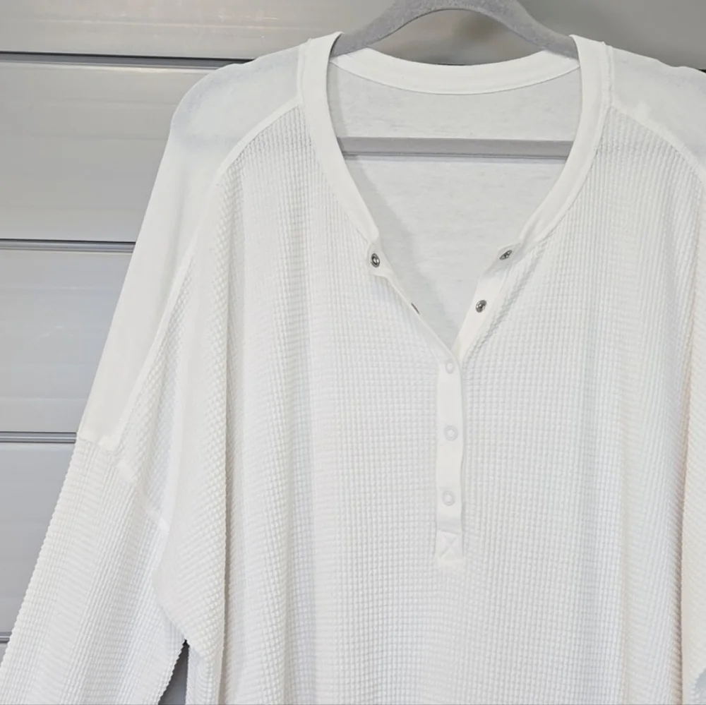 OFFLINE By Aerie Wow! Waffle Henley T-Shirt - Picture 4 of 13